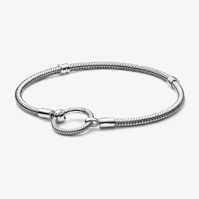 PANDORA : Pandora Moments O Closure Snake Chain Bracelet