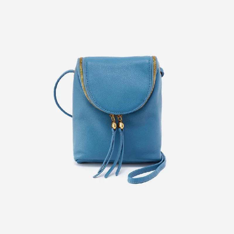 HOBO : Fern Crossbody in Pebbled Leather - Dusty Blue